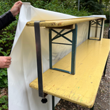 Biertischbar mit Klemme und weißer PVC-Plane, Bierbank als Tresen für Veranstaltungen